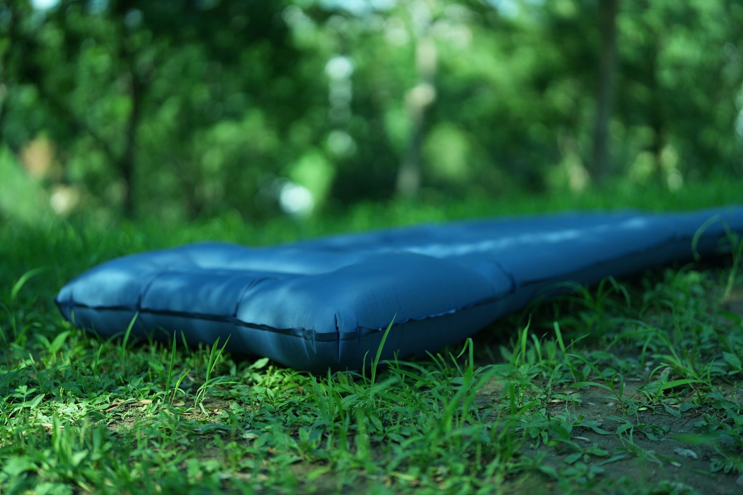 KingCamp DELUXE 12 Air Mattress with Built-in Foot Pump